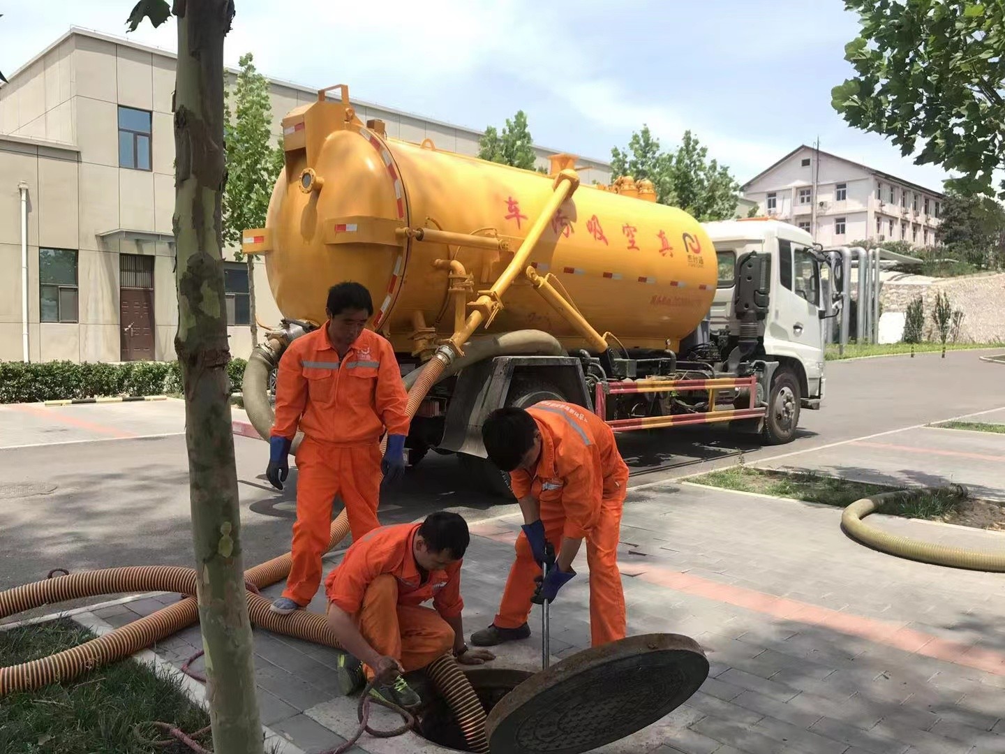 沈北化粪池清理与5-8吨吸粪车施工效率分析